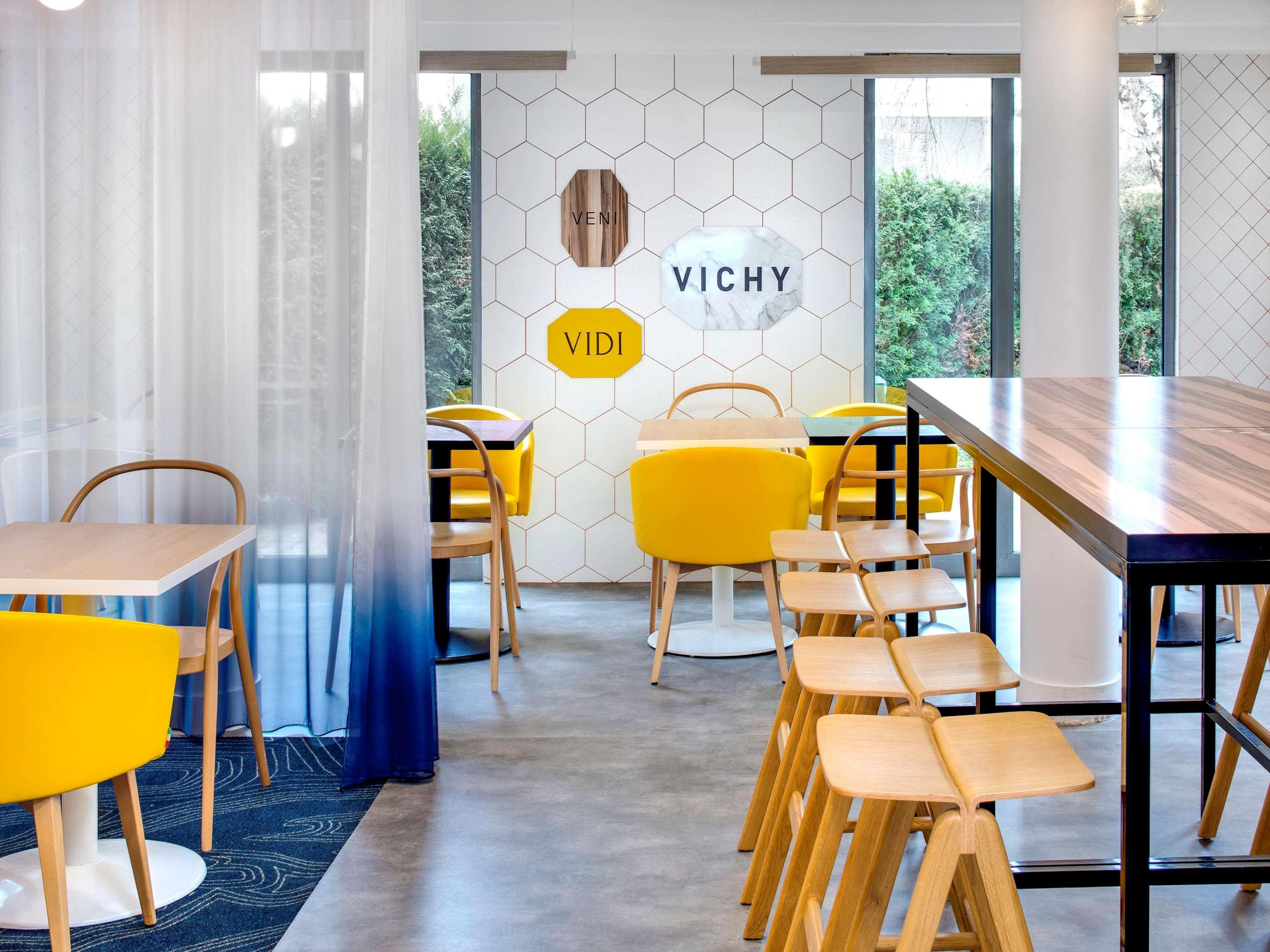 Hôtel ibis Styles Vichy Centre Exterior foto