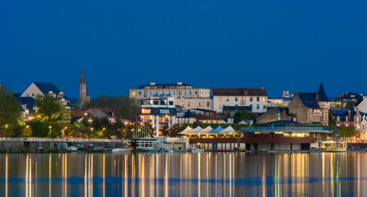 Hôtel ibis Styles Vichy Centre Exterior foto